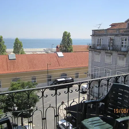 Couette-café B.mar & Suites Lisboa