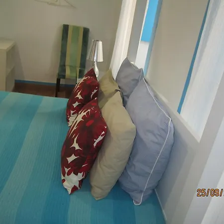 Alojamento de Acomodação e Pequeno-almoço B.mar & Suites 3*