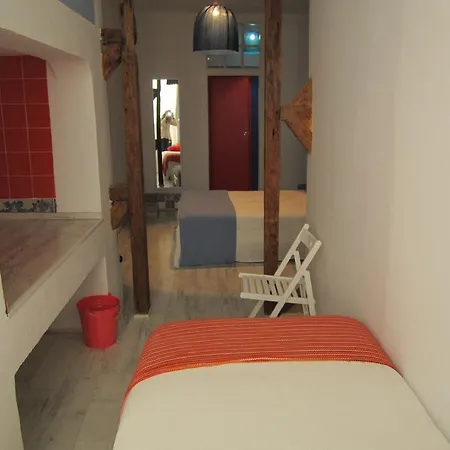 B.mar & Suites