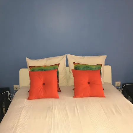 B.mar & Suites