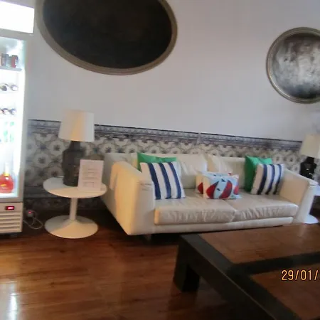 B.mar & Suites