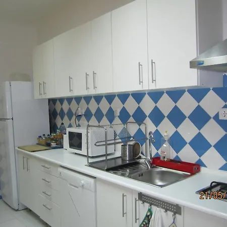 B.mar & Suites