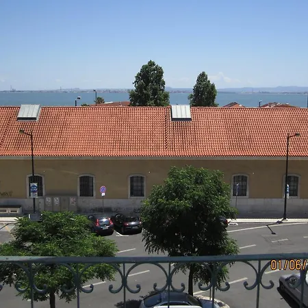 Bed & Breakfast B.mar & Suites Lisboa